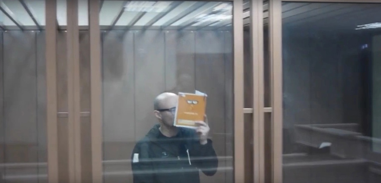 "Жестоко избил и закрыл рот бумагой": сыктывкарец отсидел за угрозы бывшей жене, а потом убил ее