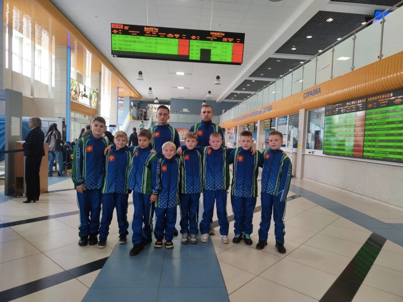 Юные футболисты из Коми уехали соревноваться в Москву