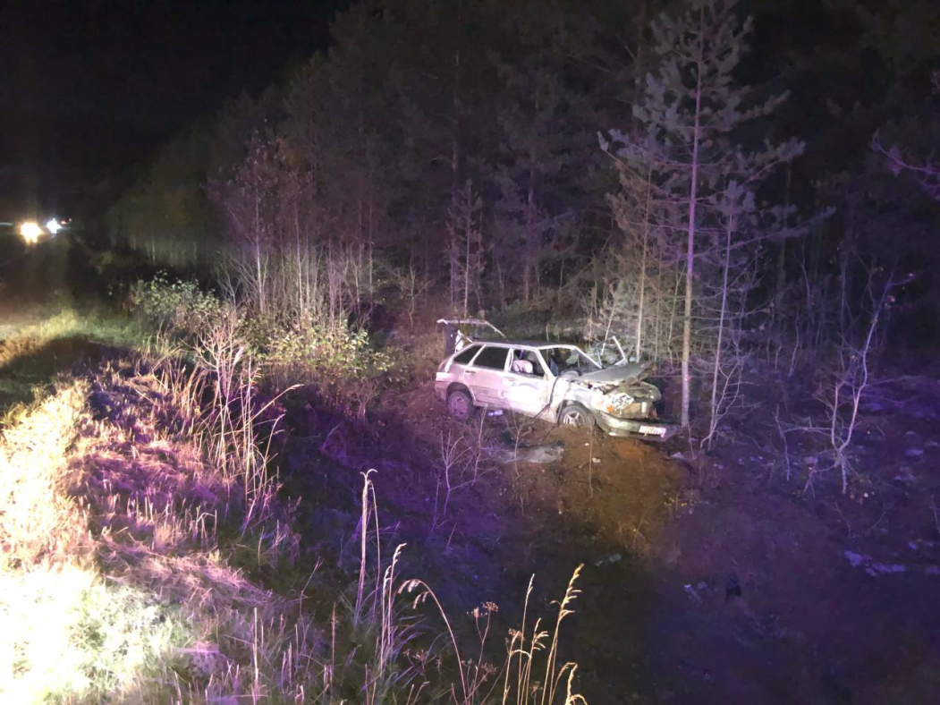 На трассе в Сыктывдинском районе неизвестный столкнул автомобиль ВАЗ в кювет