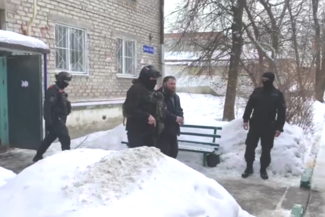 Житель Коми отправится в колонию за поджог военкоматов