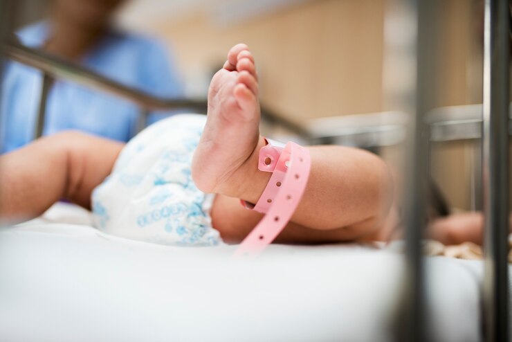 Из Усинской центральной больницы выписали первого малыша, родившегося в Новом году