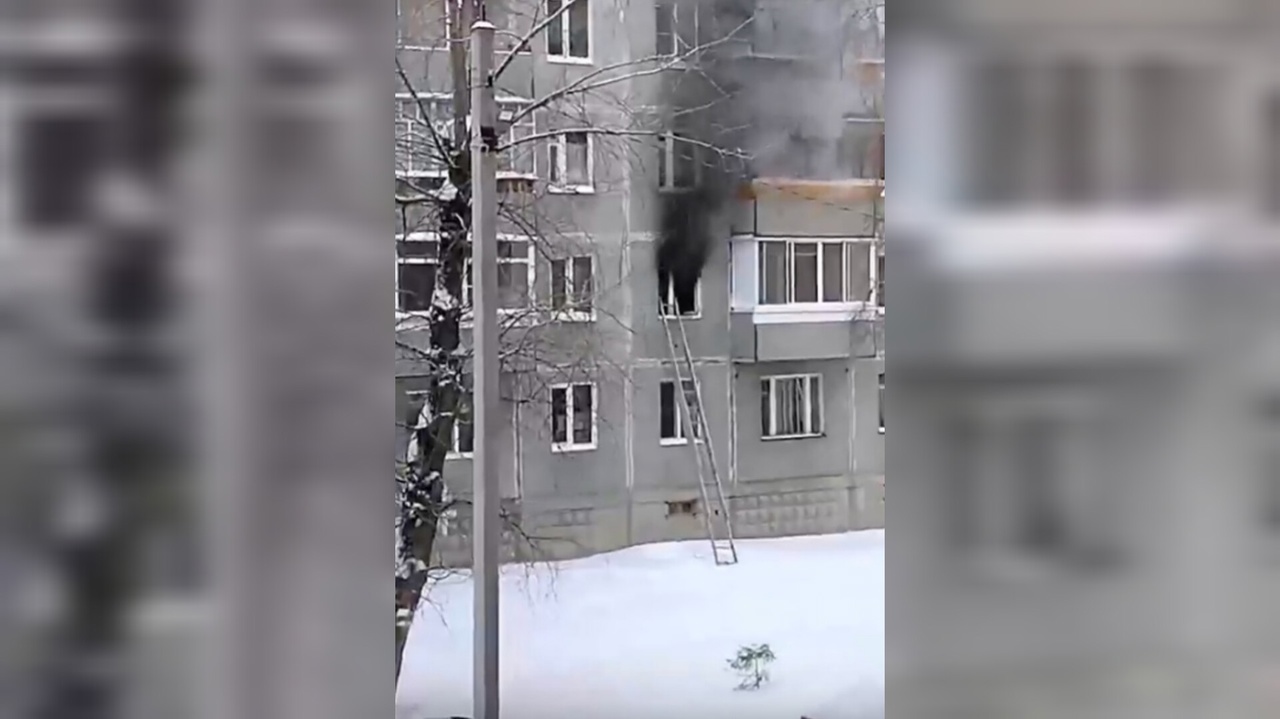 Сыктывкарская семья с двумя детьми осталась без квартиры после пожара