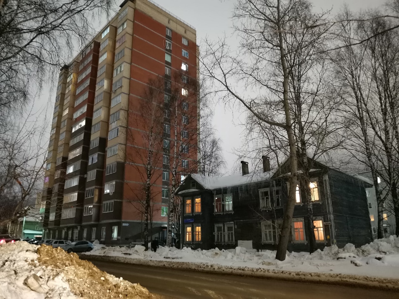 Житель Карелии поселил в воркутинскую квартиру 16 человек