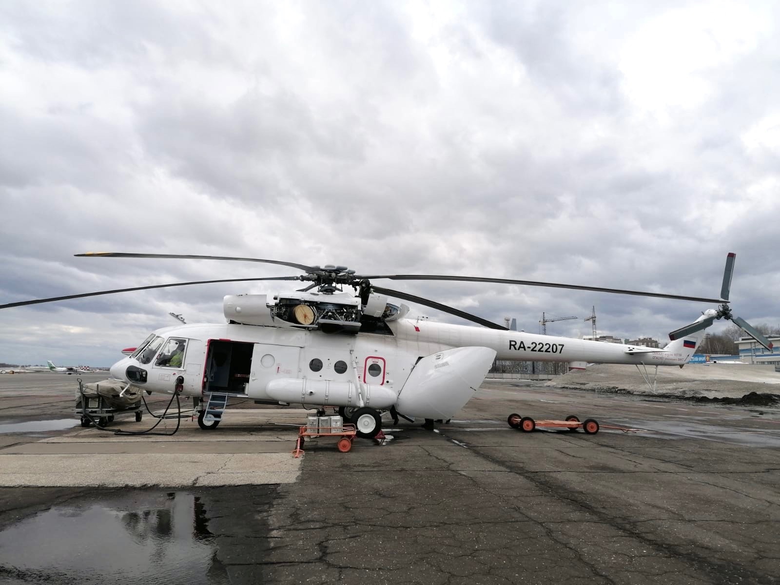 В Коми доставлен новый вертолет
