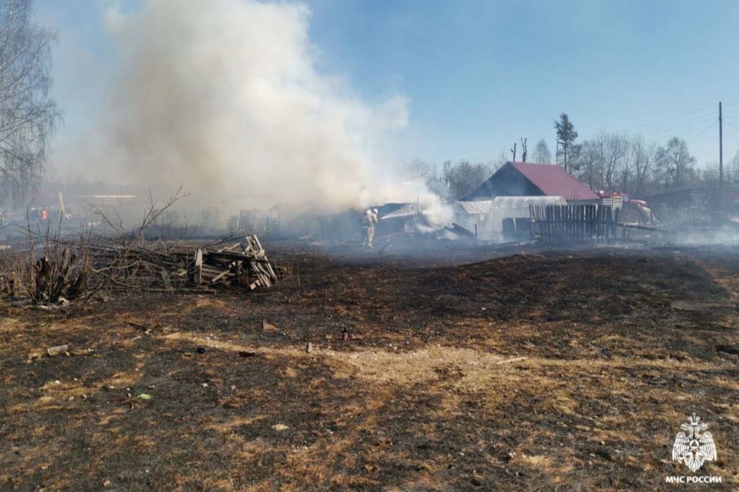 В Сосногорске вспыхнул крупный пожар  