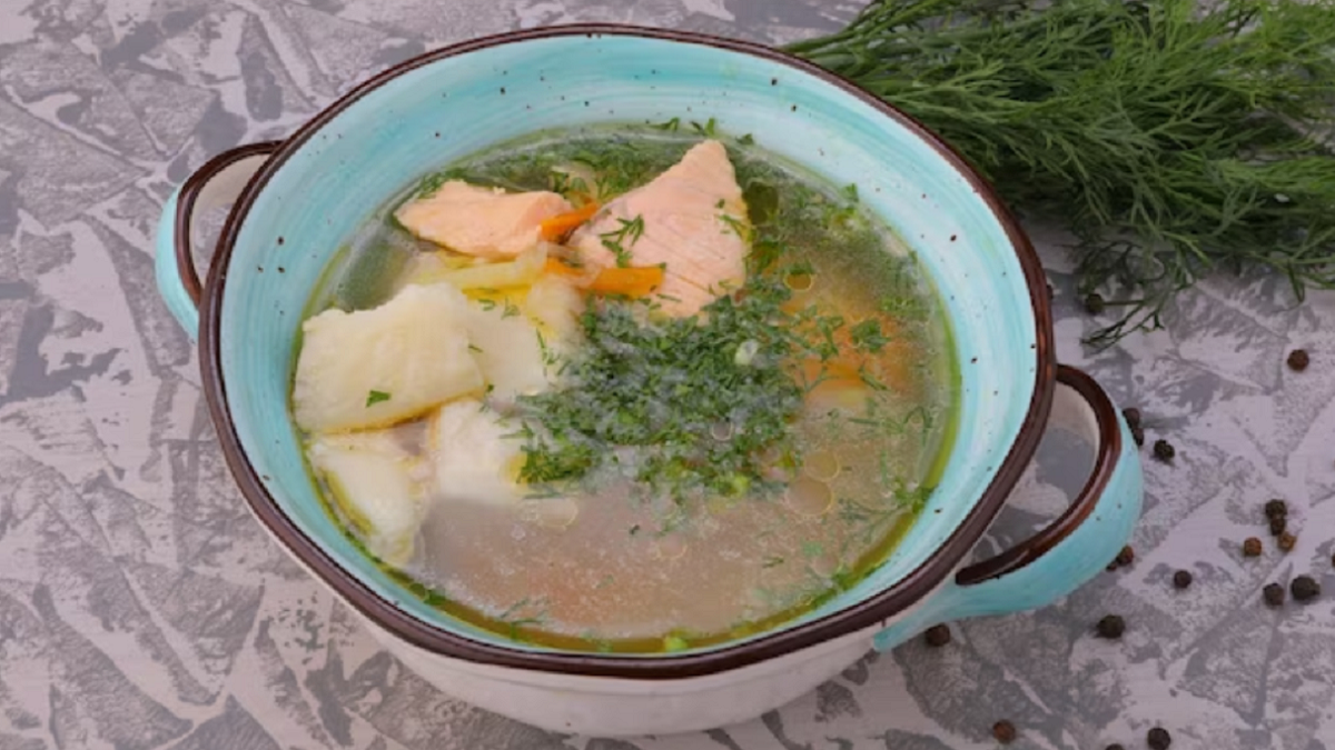 Этот суп можно есть все лето: освежающий, вкусный, даже лучше окрошки - готовить его очень легко