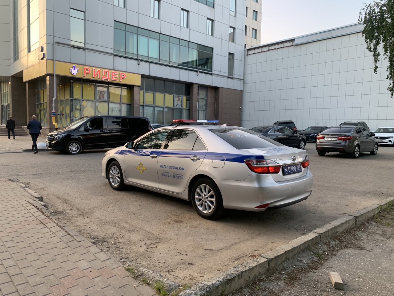 В Сыктывкаре сотрудники ДПС начали "ловить" водителей с тонированными авто 