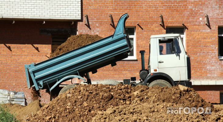 В Сыктывкаре завершается расчистка территории старого рынка под новую школу