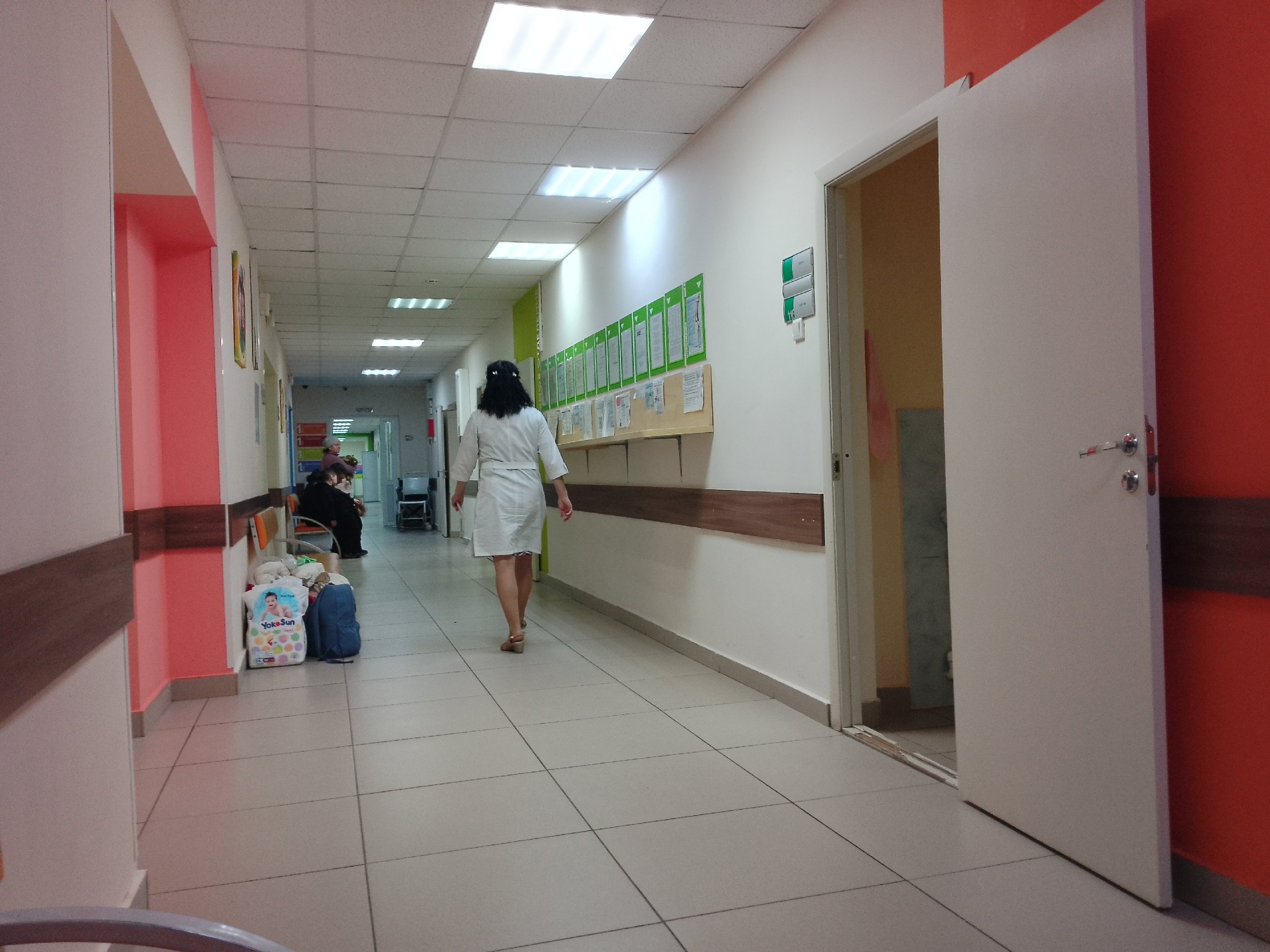 Медработница Сосногорской больницы украла деньги у пациентки