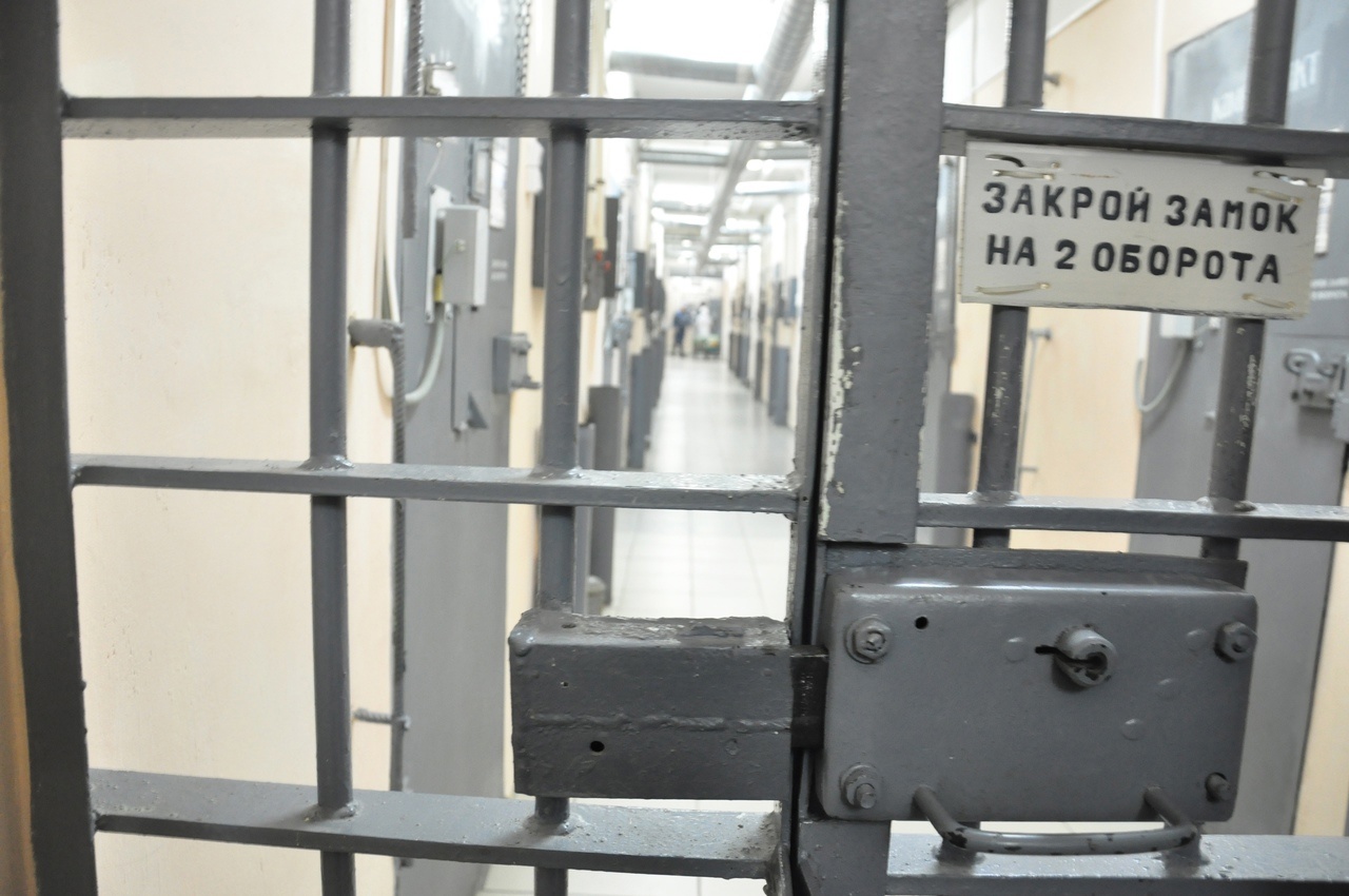 В Воркуте мужчина, находящийся под стражей в СИЗО-3, оскорбил медработника и получил штраф