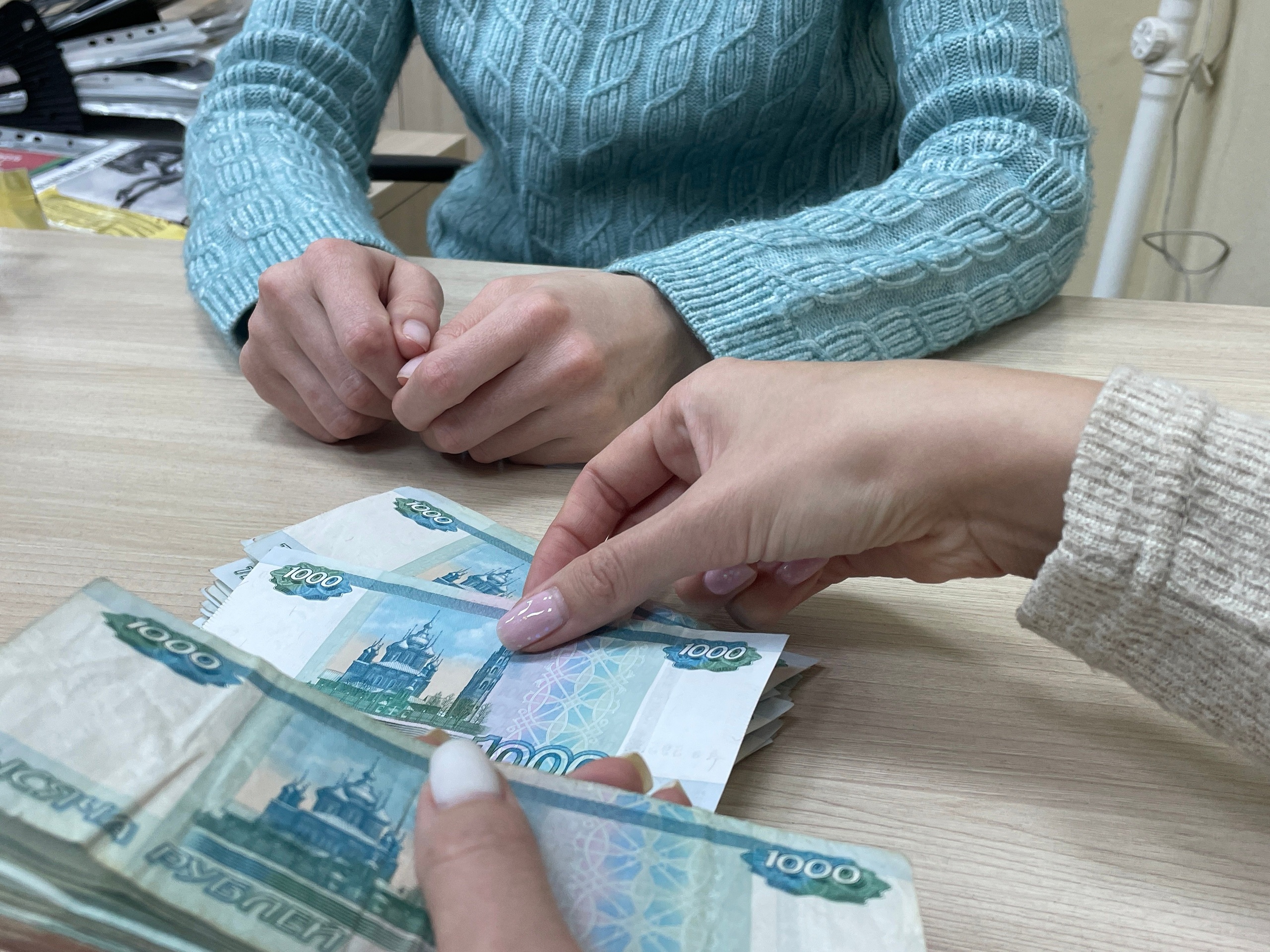 Зарплаты жителей Коми к 2027 году вырастут до 91 тысячи рублей