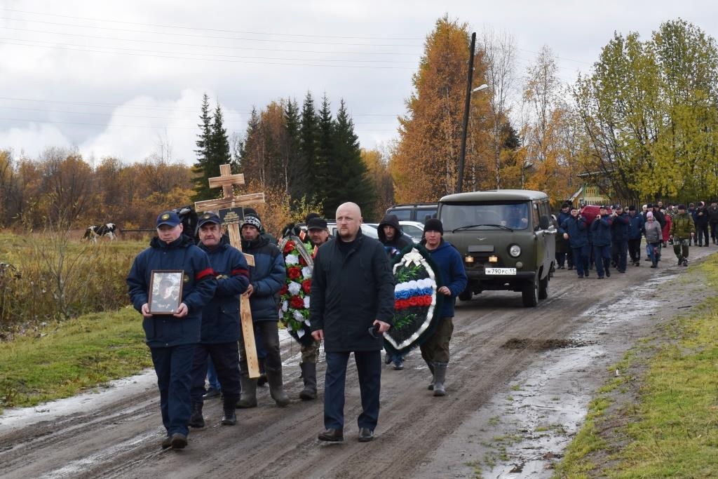 В Мохче проводили в последний путь бойца СВО