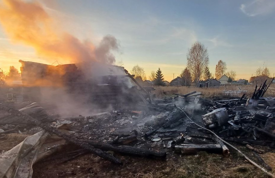 В Сыктывдинском районе Коми пожар унес жизни двоих человек