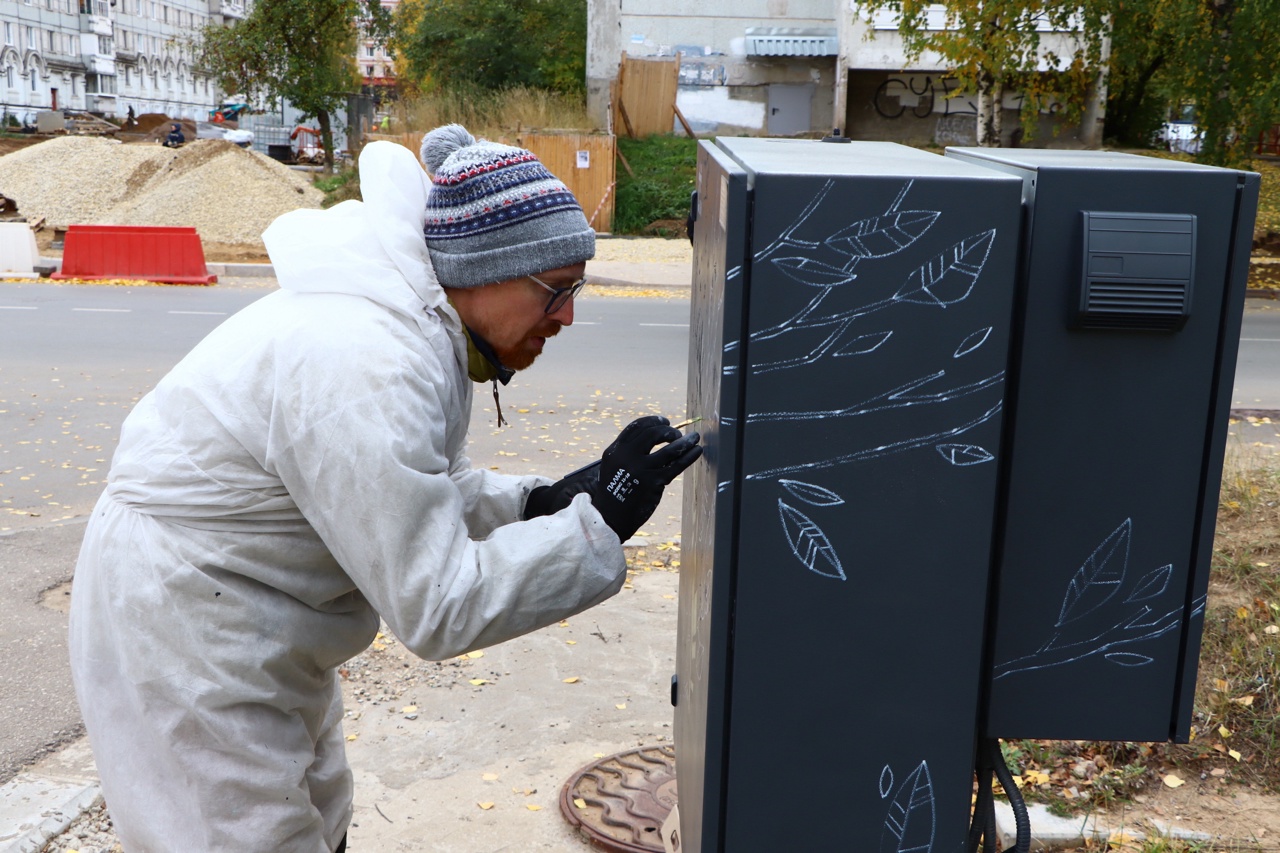 Инженерные объекты «Т Плюс» в Сыктывкаре украсили художественной росписью