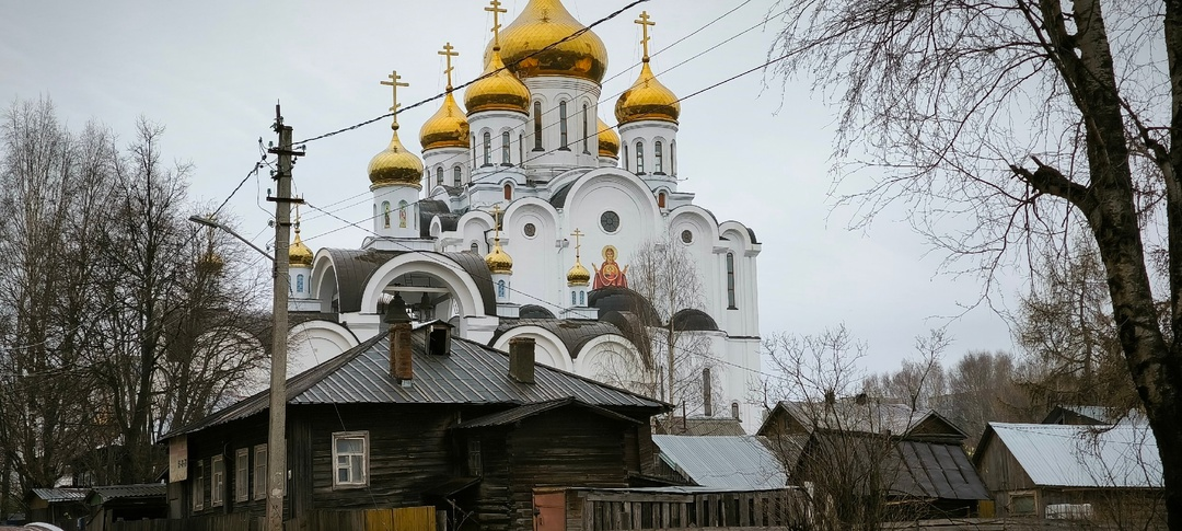 Жители Сыктывкара требуют компенсаций за аварийное жилье