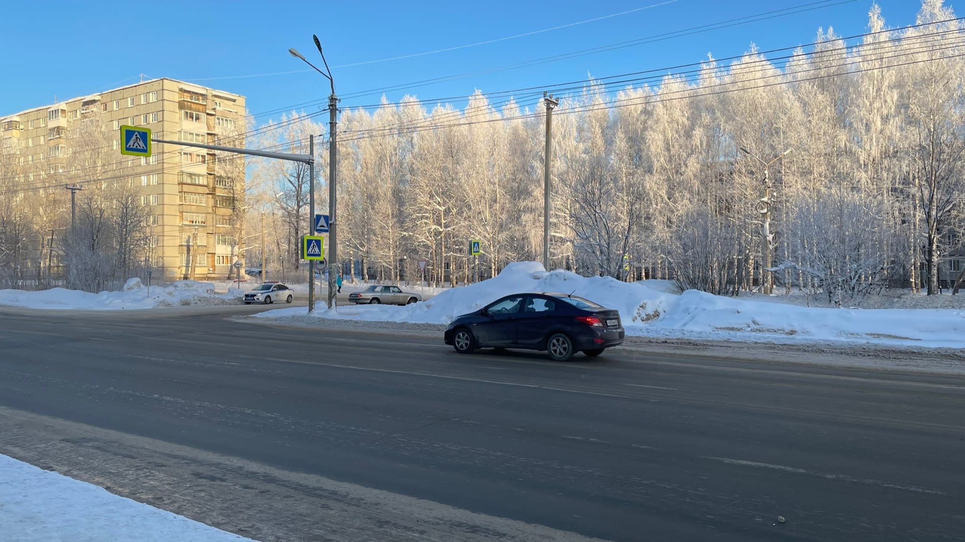 В Коми вспоминают погибших в ДТП врача и ее маленькую дочь