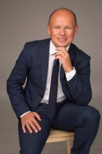 Вячеслав Попов покинул министерство культуры Коми