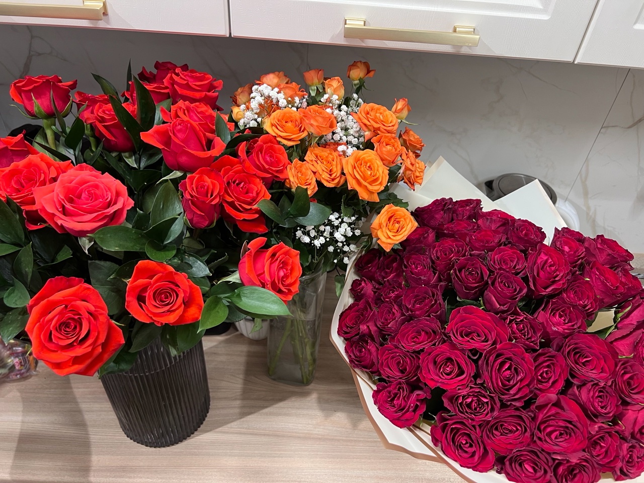 Всего одна таблетка в воду и букет цветов "проживет" месяц - есть в любой аптеке