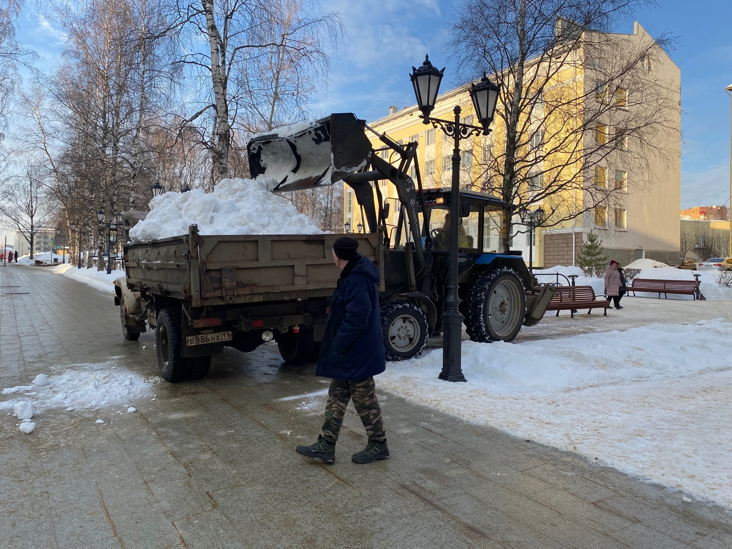Выходные перенесли из-за обстановки в стране: майские праздники 2025 больше не будут прежними для россиян