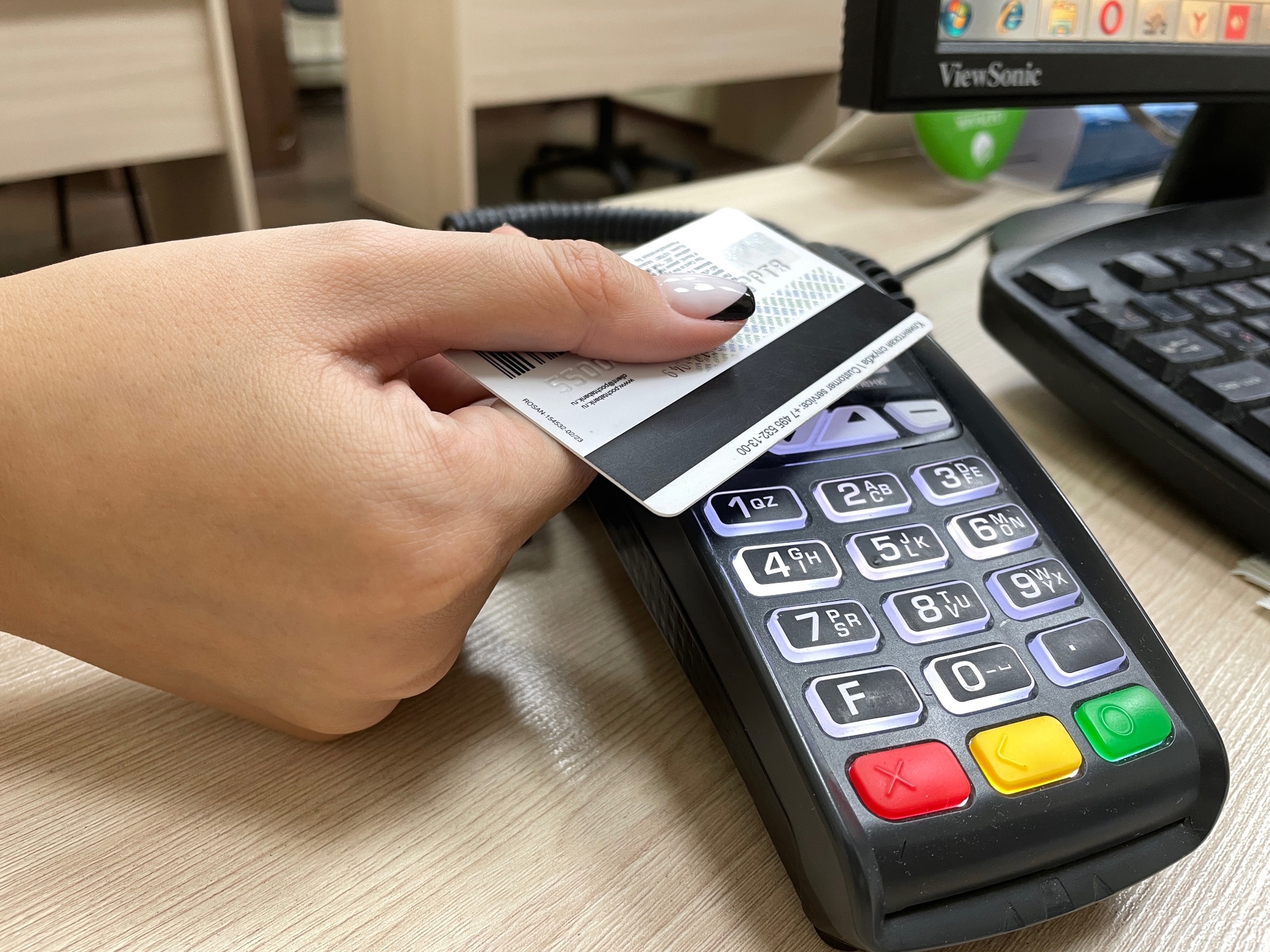 ВТБ узнал, где чаще всего расплачиваются кредитками жители Северо-Запада