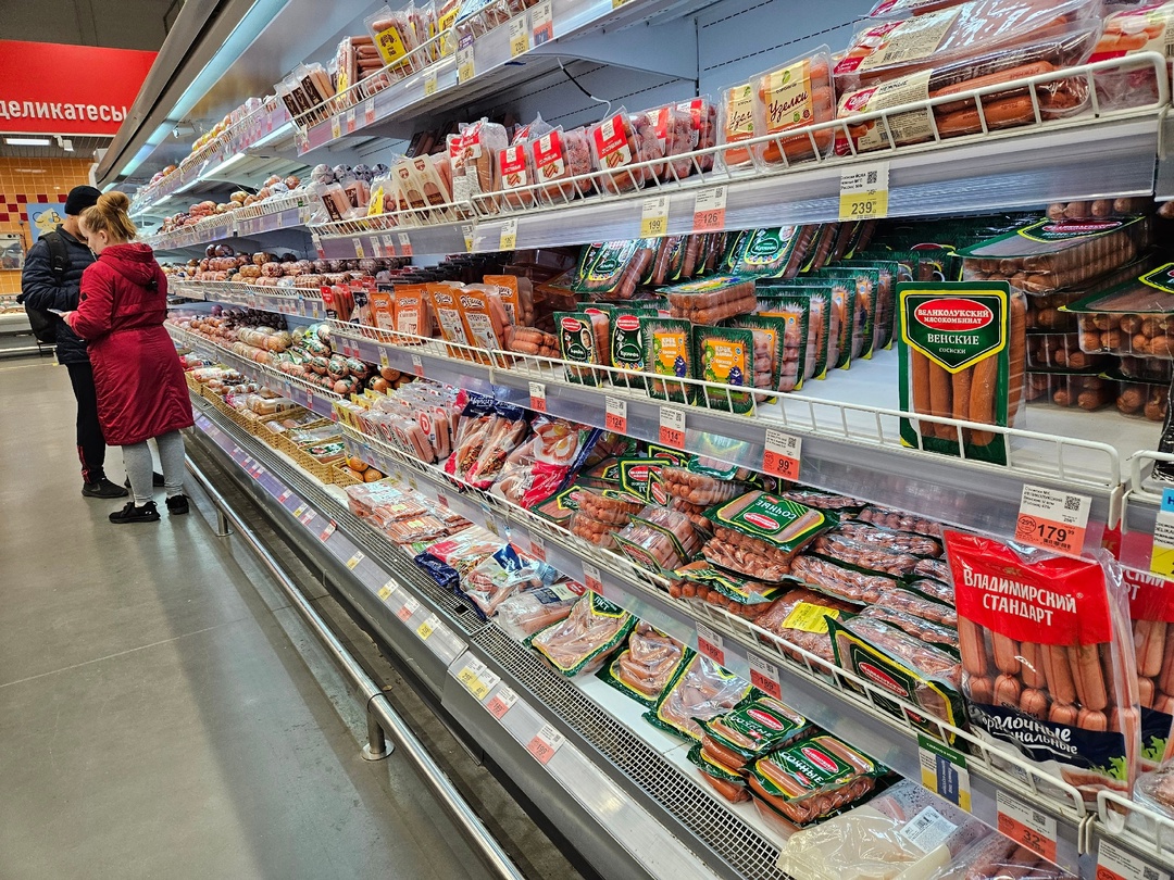 Роскачество назвало 15 марок сосисок из чистого мяса, которые теперь можно спокойно покупать без опасений