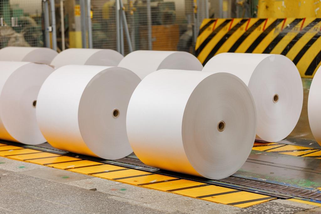 Бумагоделательной машине № 11 сыктывкарского лпк исполнилось 55 лет