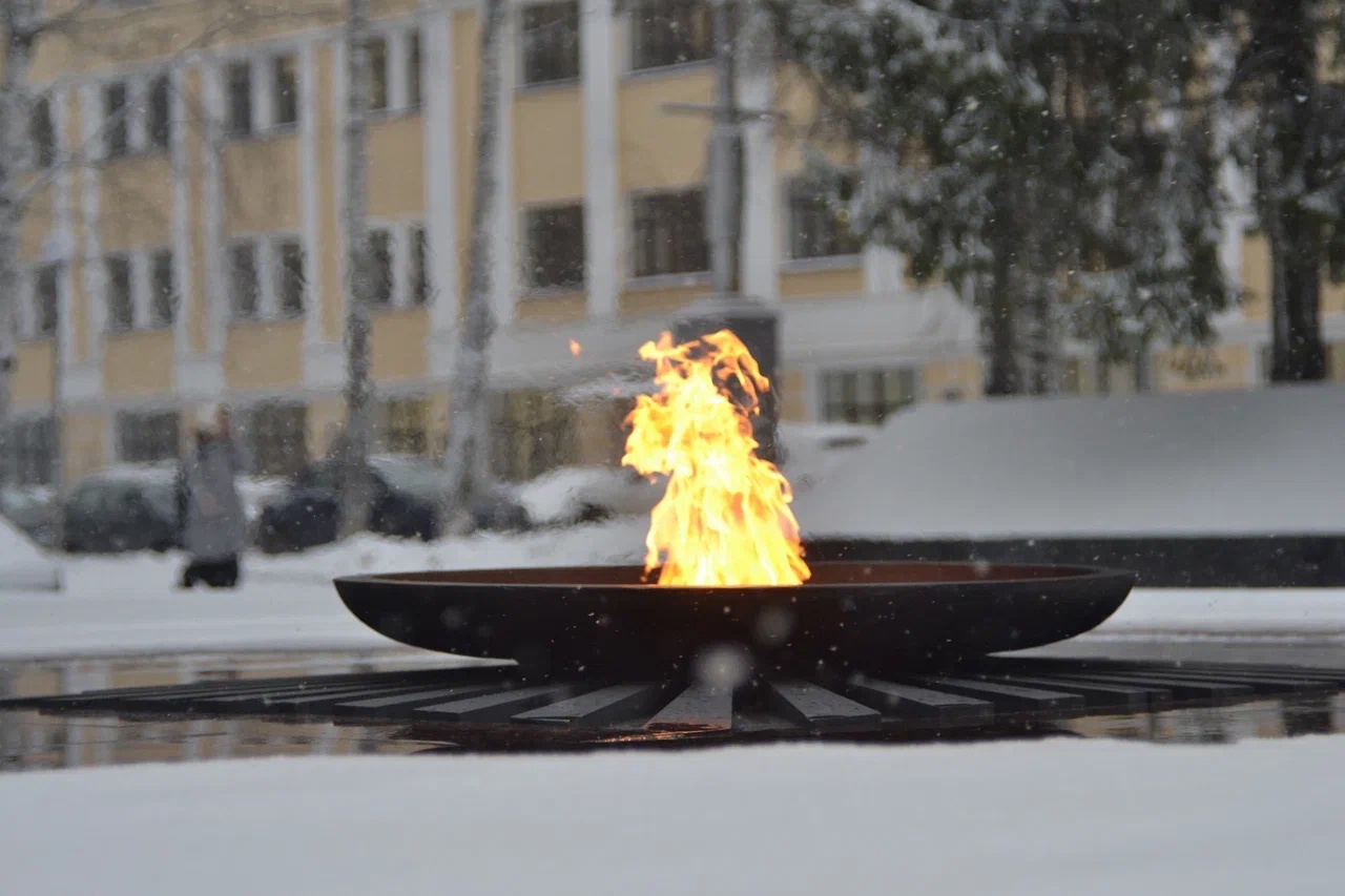 В Сыктывкаре к 9 мая отремонтируют территорию возле Вечного огня