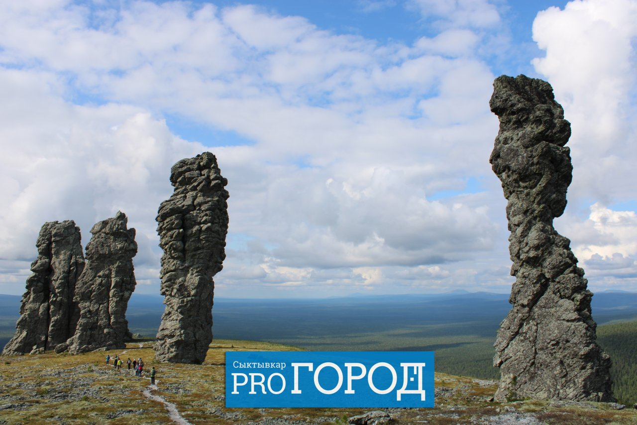 Студенты Коми полетят на Маньпупунёр: Гольдштейн наградил победителей "Студвесны" вертолетным туром