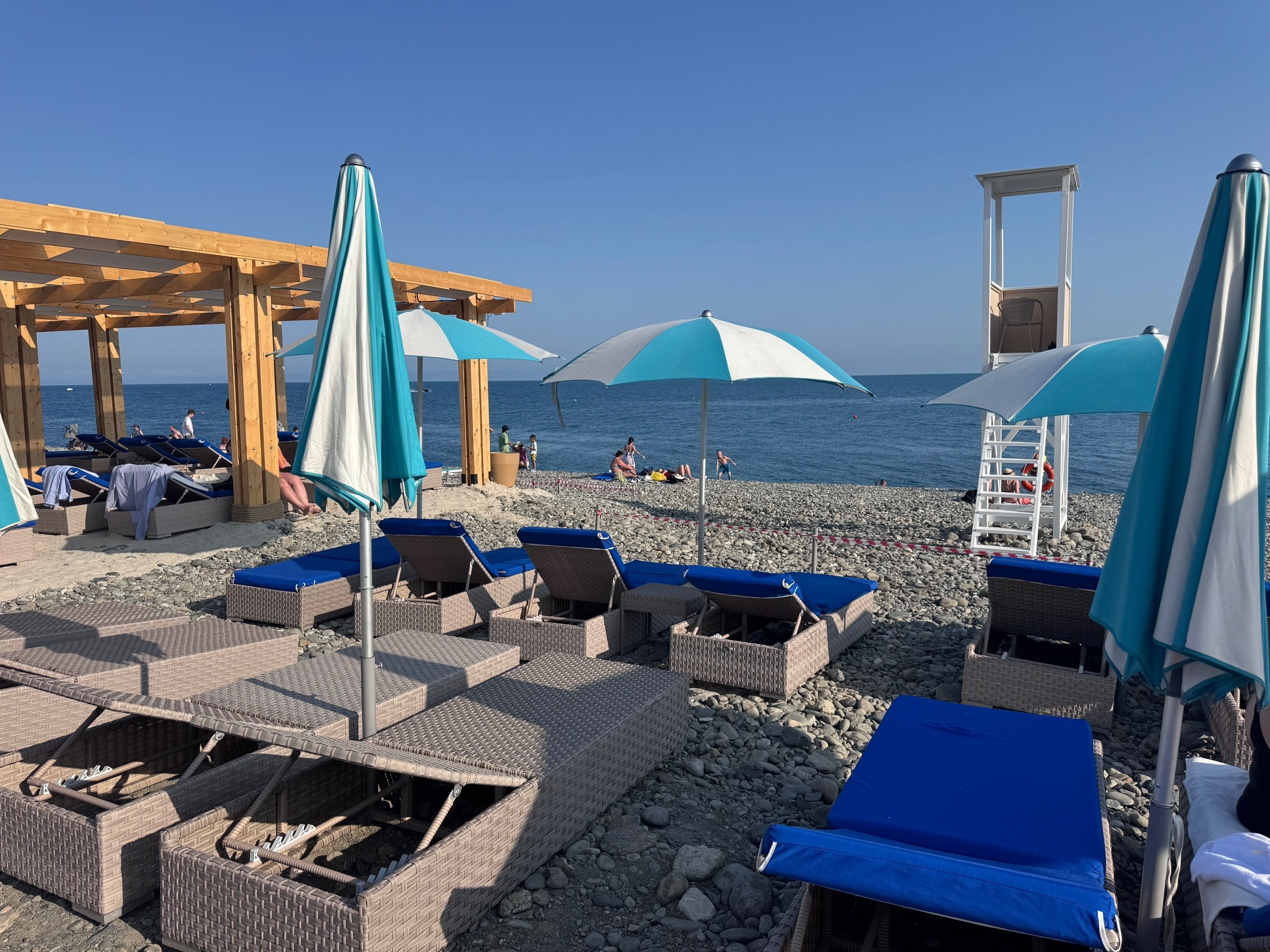 Море как на Мальдивах, а цены - не дороже Сочи: в моду снова вошел старый курорт