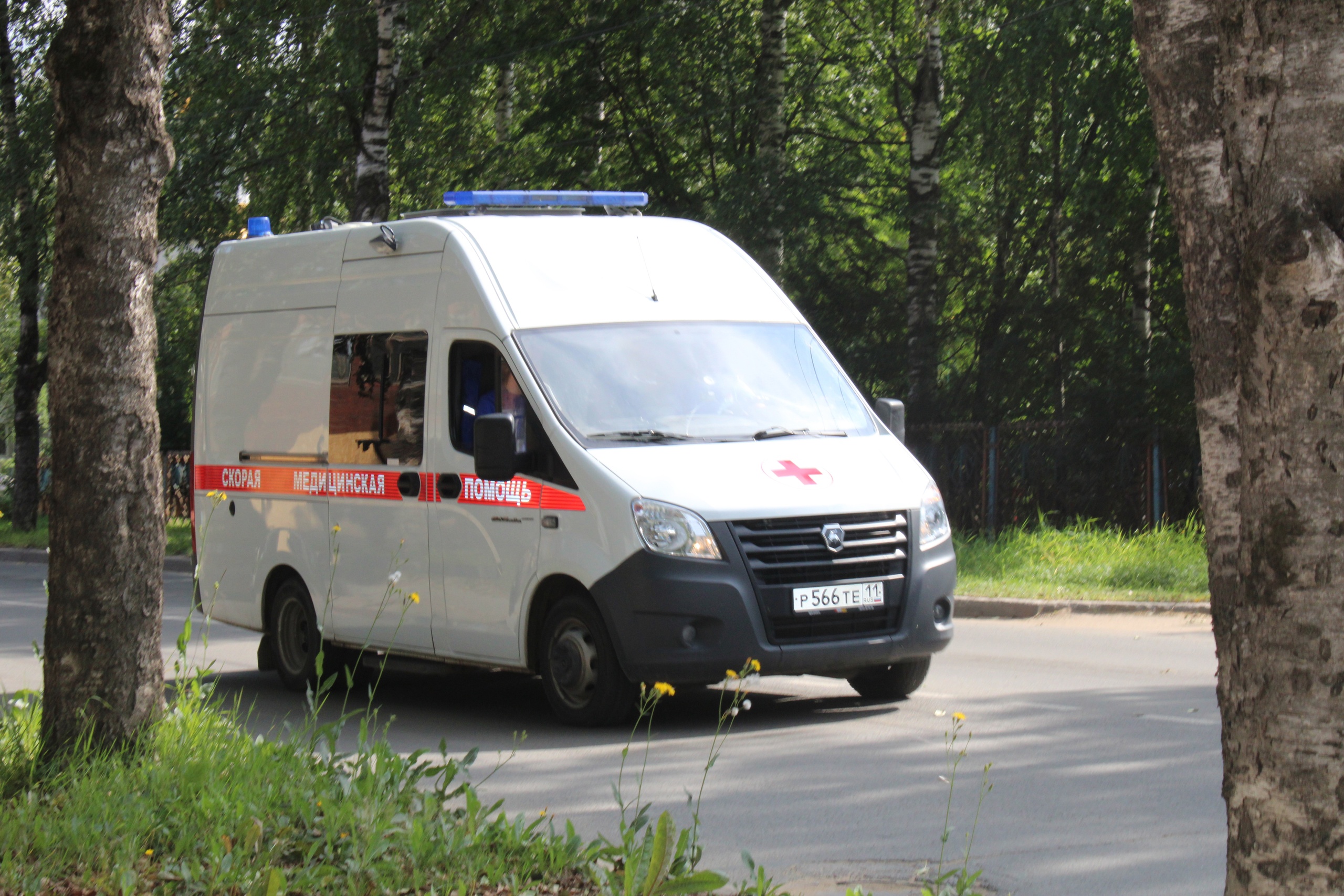 ЧП на соревнованиях по эндуро в Сыктывкаре — мотоцикл сорвался с трассы