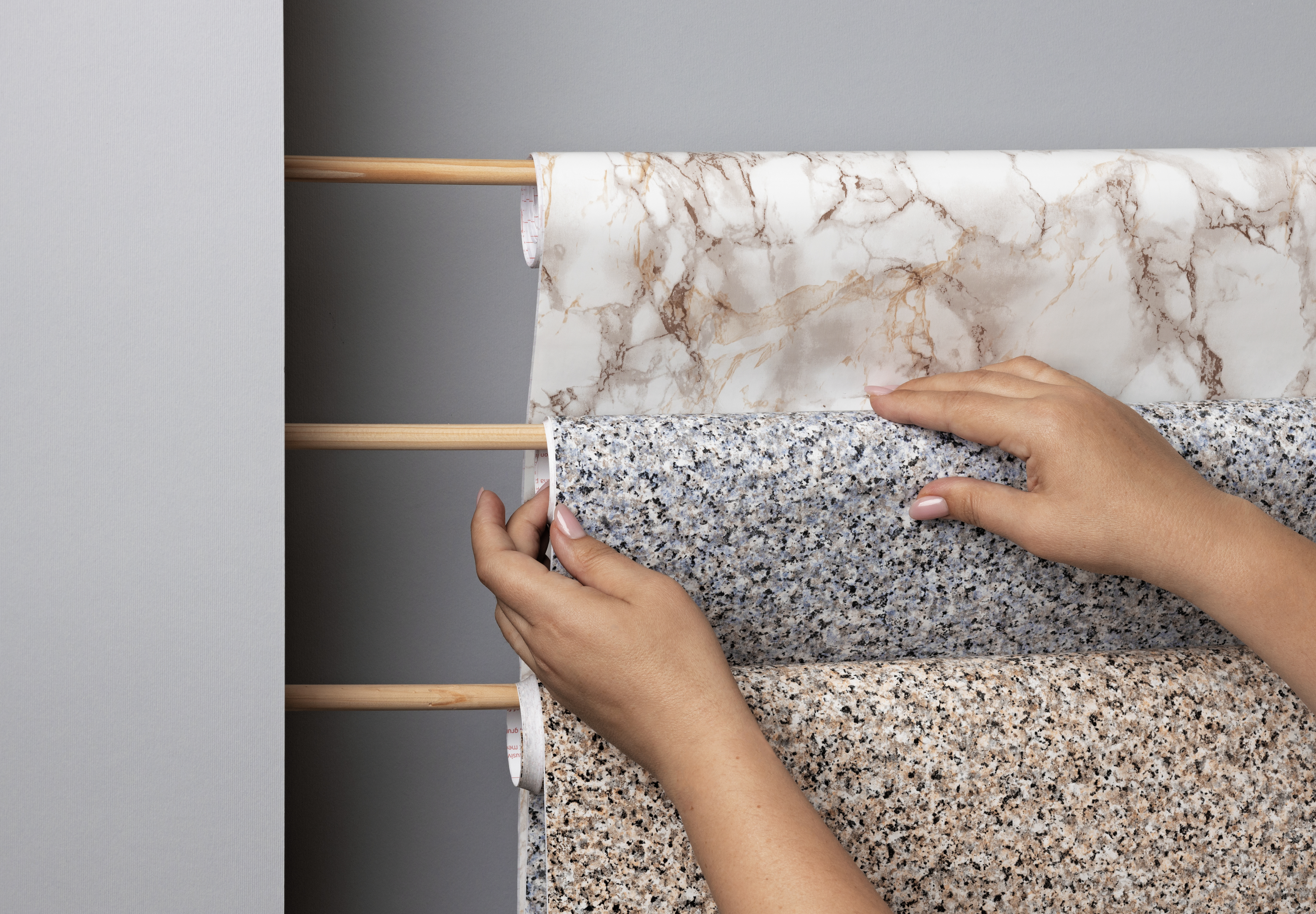 Забыли про виниловые обои навсегда: идеальный материал найден — стены будут ровными, как после венецианской штукатурки