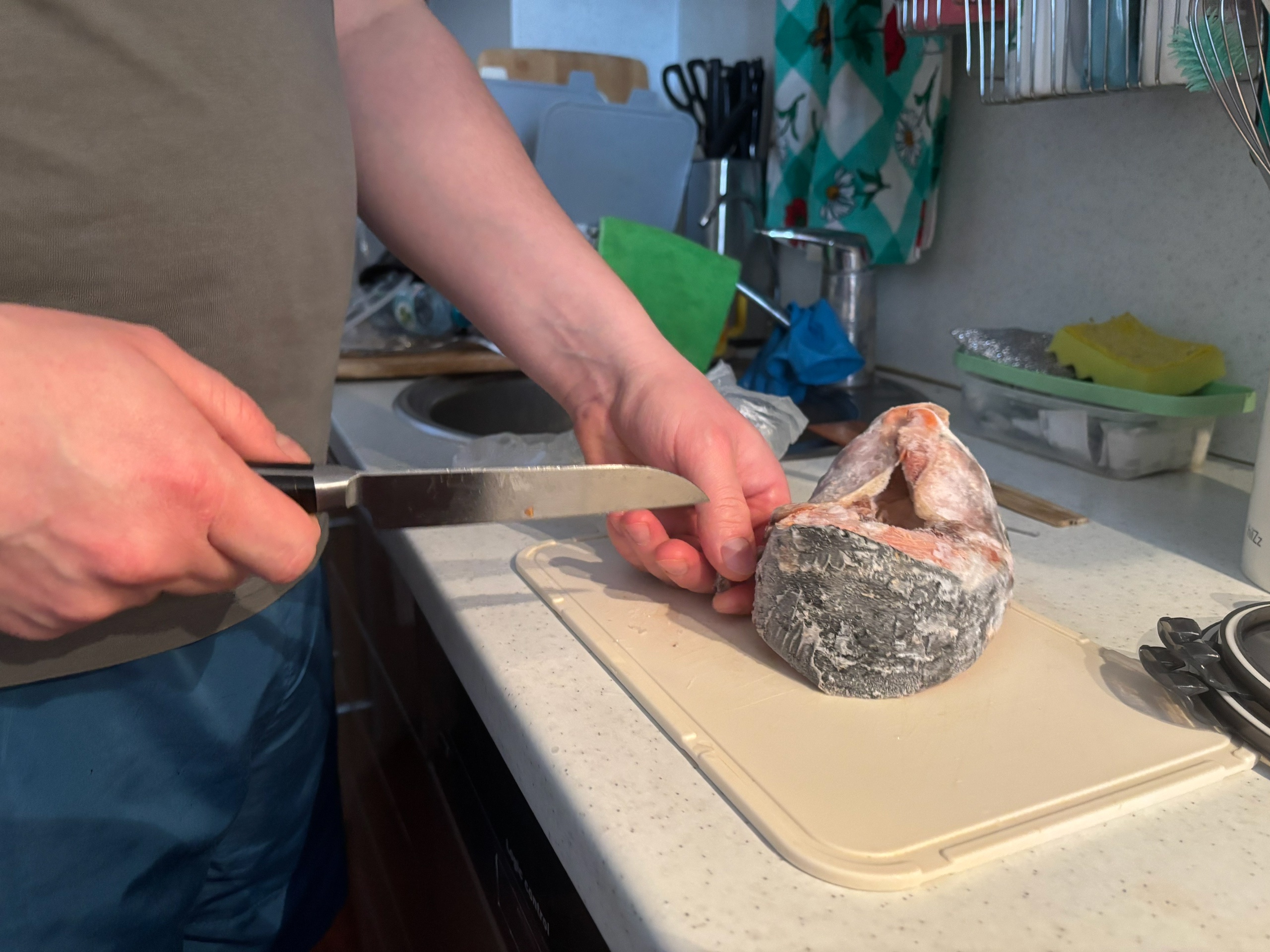 «Рыбы нет, одни кости»: эксперты Роскачества назвали худшие марки филе минтая