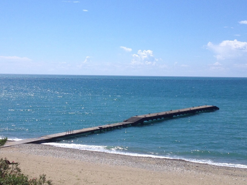 "У меня было удивление от такой наглости": честный отзыв россиянки об отдыхе в Абхазии