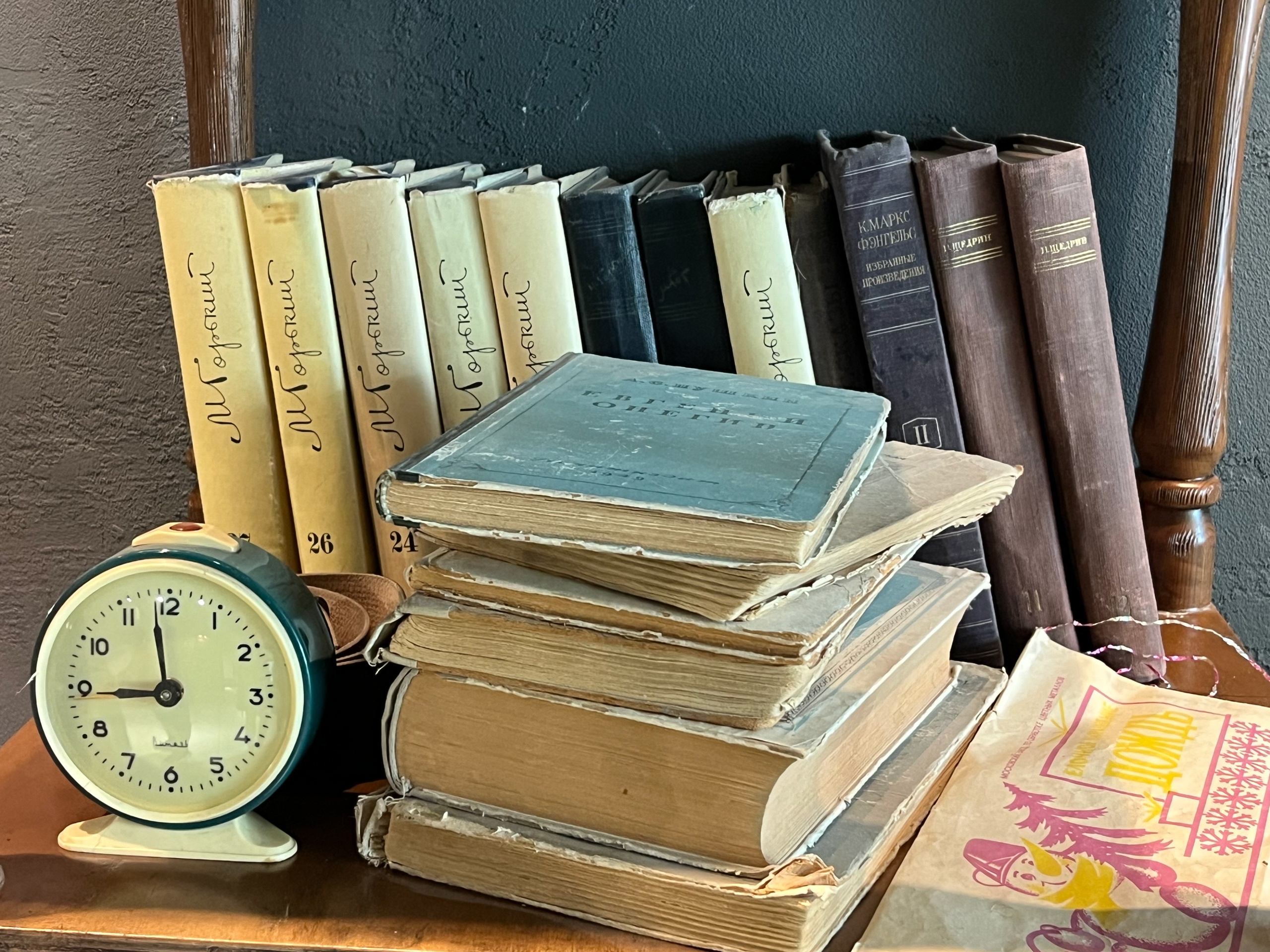 7 слов, в которые многие упорно добавляют лишнюю букву, а ее там быть не должно