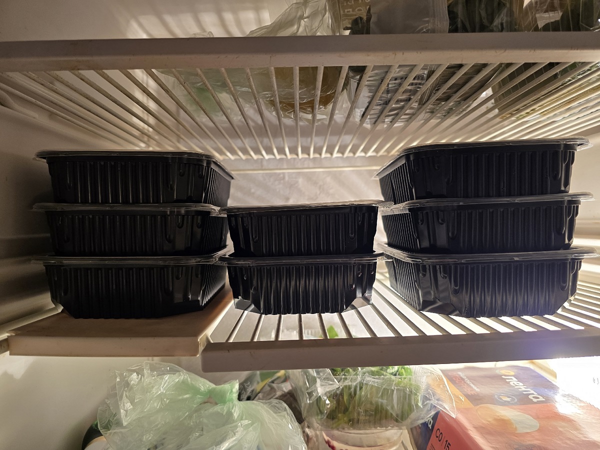 Положите соль в холодильник и навсегда избавьтесь от большой проблемы - так делала еще моя бабушка