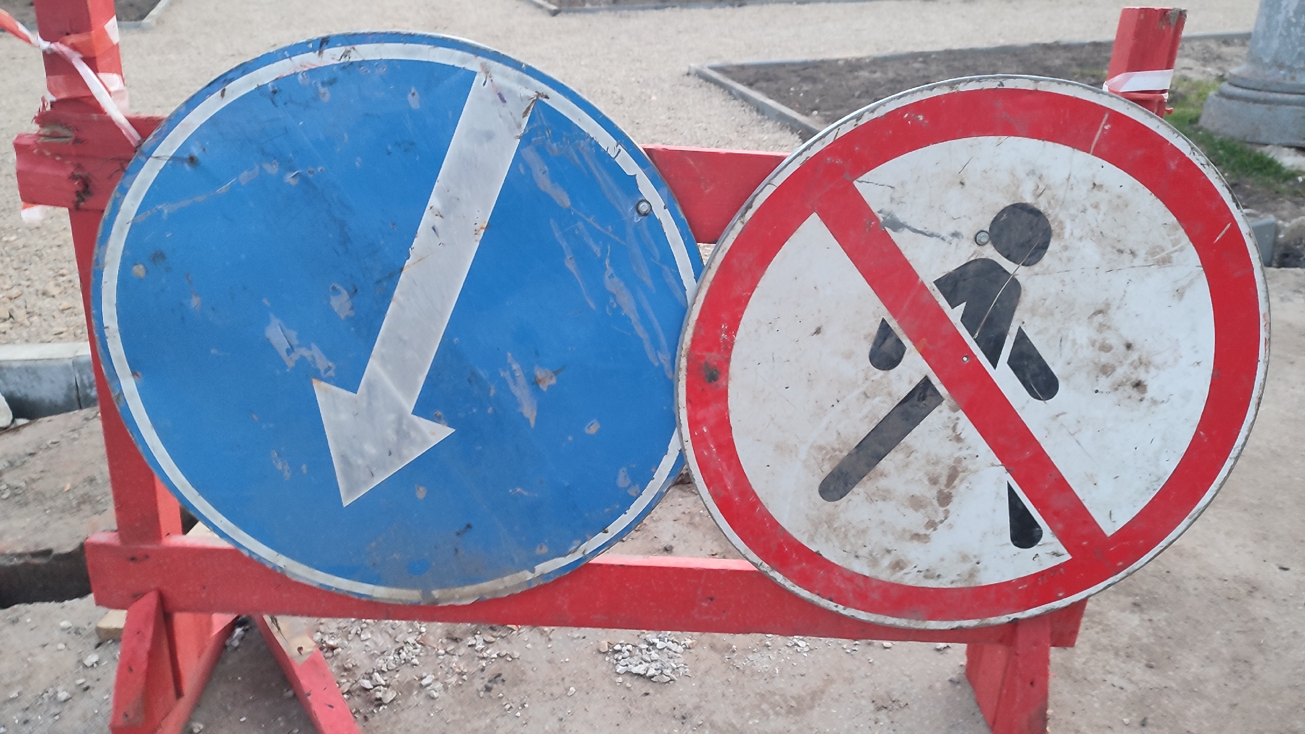 В Сыктывкаре частично ограничат проезд авто по трем улицам