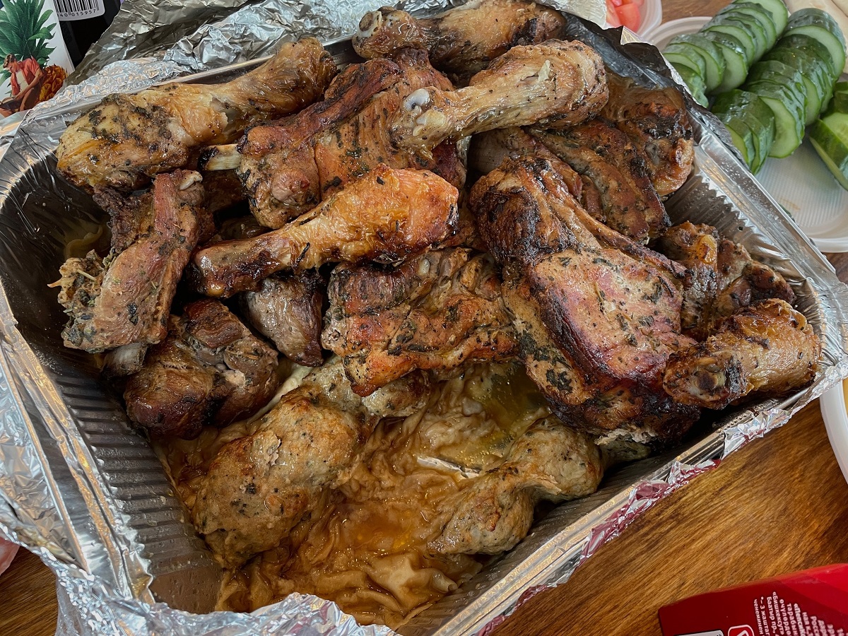 Не верила, что из куриного филе и лука можно сделать шедевр, пока не попробовала - блюдо достойное новогоднего стола