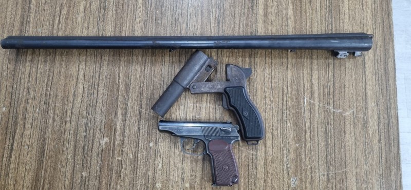 Житель Коми передал правоохранителям оружие, обнаруженное в тундре