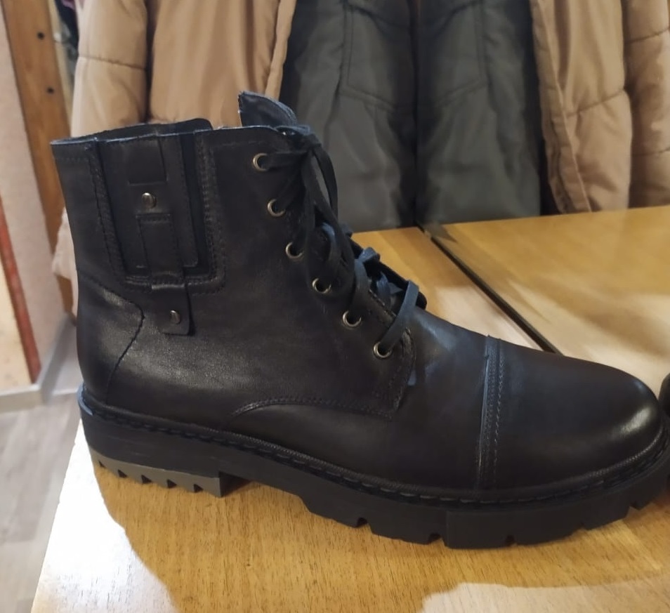 Хватит 4 пшика на подошву — бегаю по льду как по асфальту: ботинки не скользят неделями