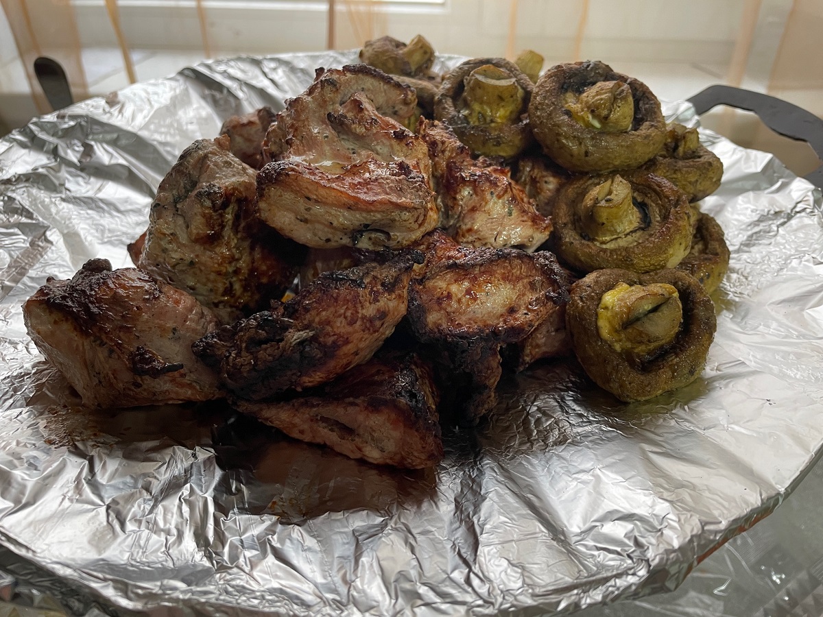 Маринуем шампиньоны за 12 часов: улетают со стола первыми - успеете к Новому году