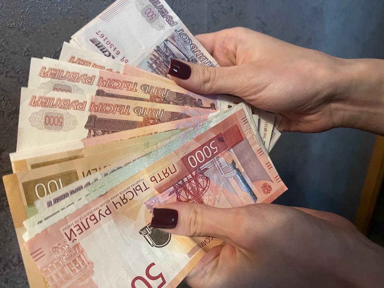 Жители Коми копят деньги, несмотря на рост заработка