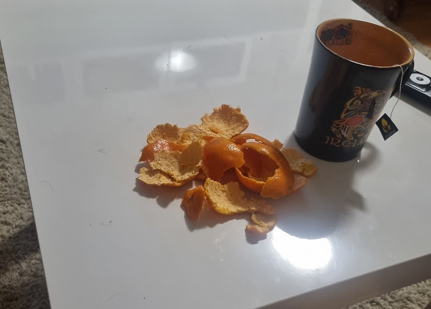 4 хитрых способа применения лимонной кожуры в быту: всем хозяйкам на заметку