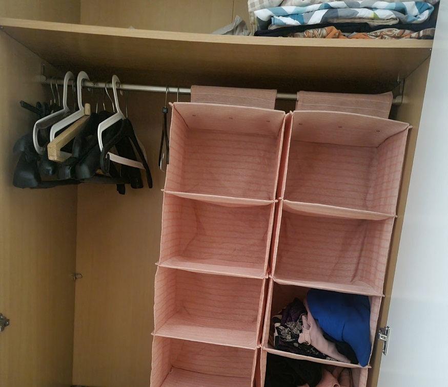 Кладу 1 таблетку в шкаф, и вещи пышут свежестью — как раз и навсегда избавиться от затхлого запаха одежды