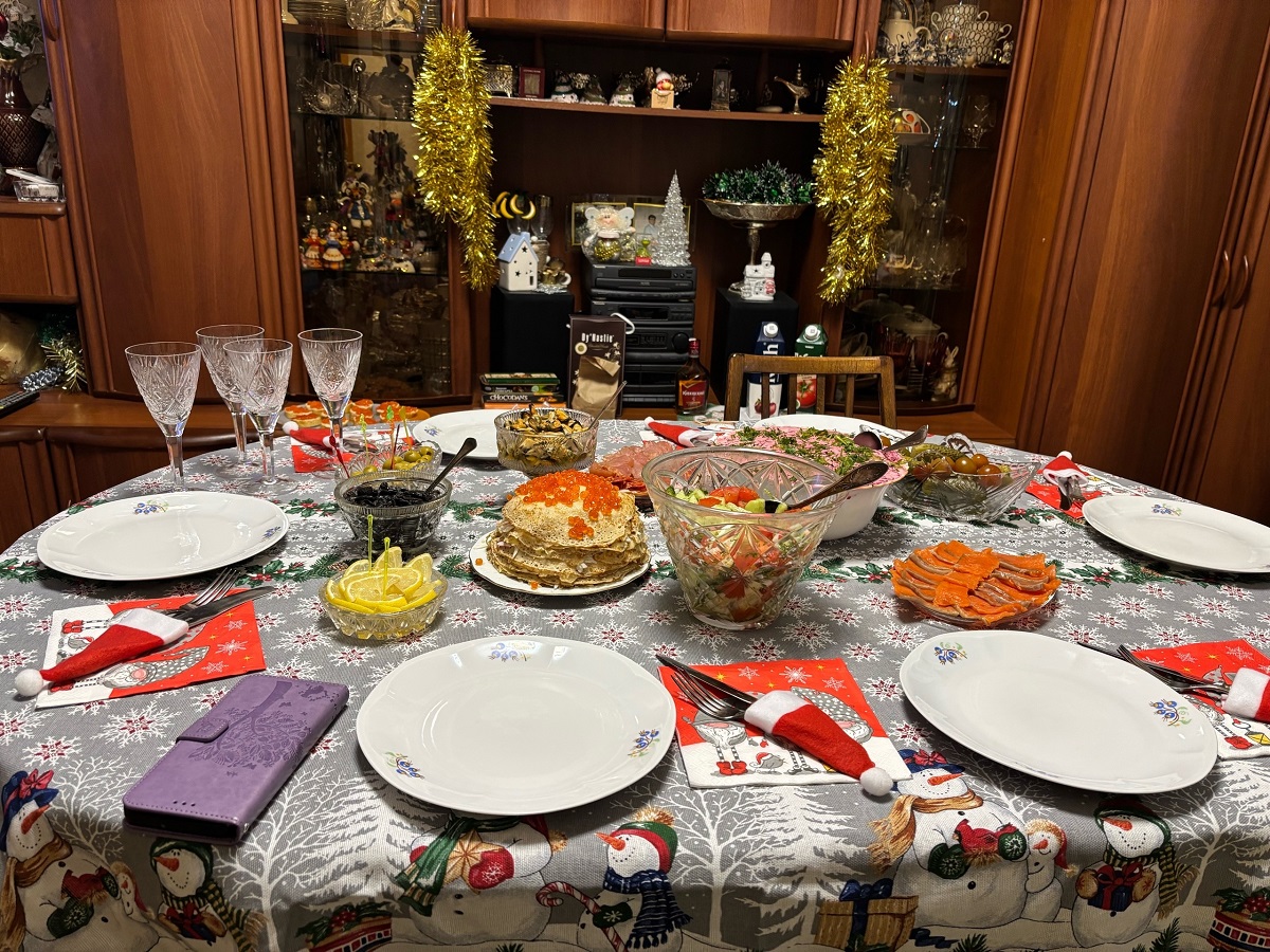 Не трать 31 декабря на кухне: 6 гениальных блюд, которые можно приготовить заранее и сделать новогодний стол идеальным