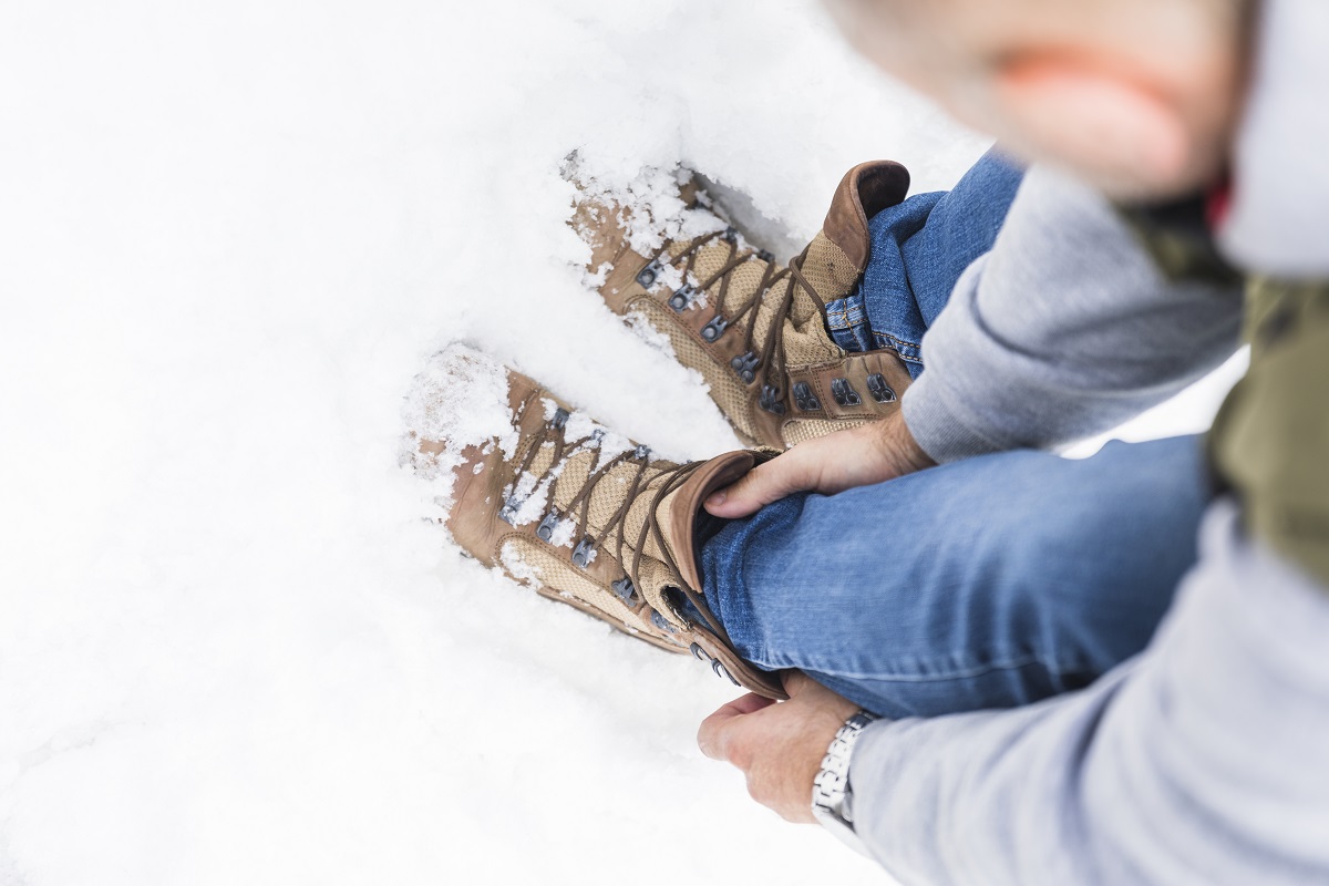Даже в -35 градусов ноги в тепле, но не потеют: мои 3 рабочих способа утеплить ботинки за 5 минут