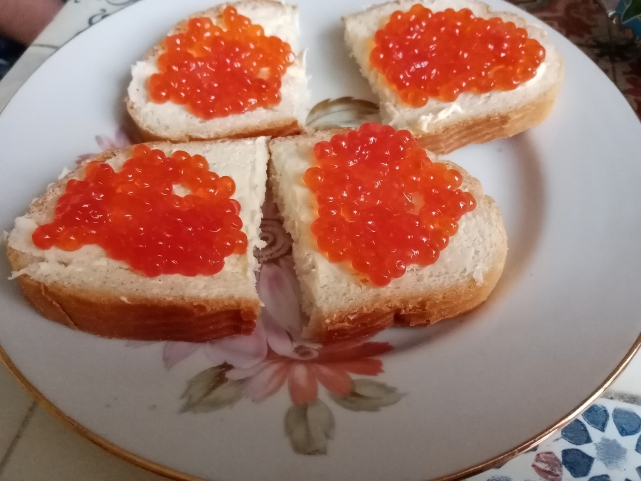 Покажу 1 фразу на железной банке с икрой, чтобы не купить подмену. Хитрость производителей