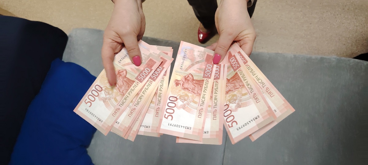 В 1984 году мама положила 500 рублей на мою сберкнижку к 18-летию: пошла в Сбербанк, совсем не ожидала увидеть такую сумму в 2025