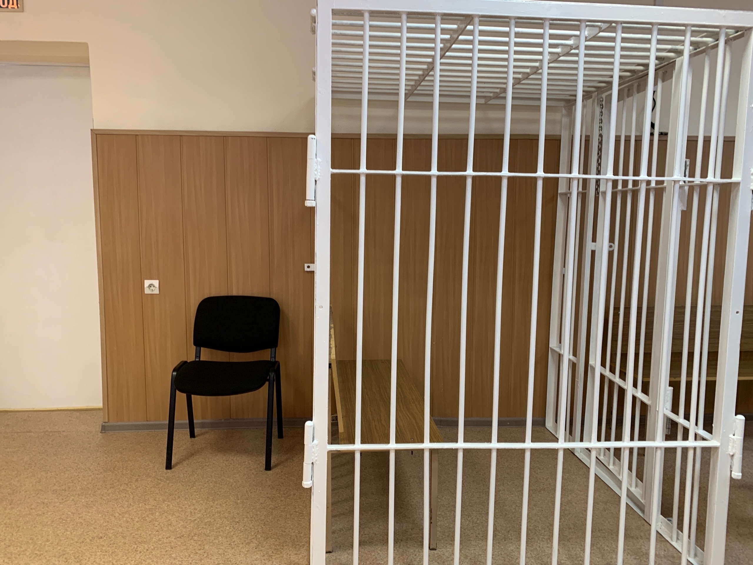 Стрелявший в полицейского житель Коми отправился под стражу