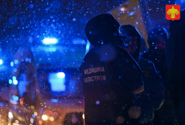 Пострадавших в Сыктывкаре при взрыве в учебном центре МВД Коми доставили в Москву