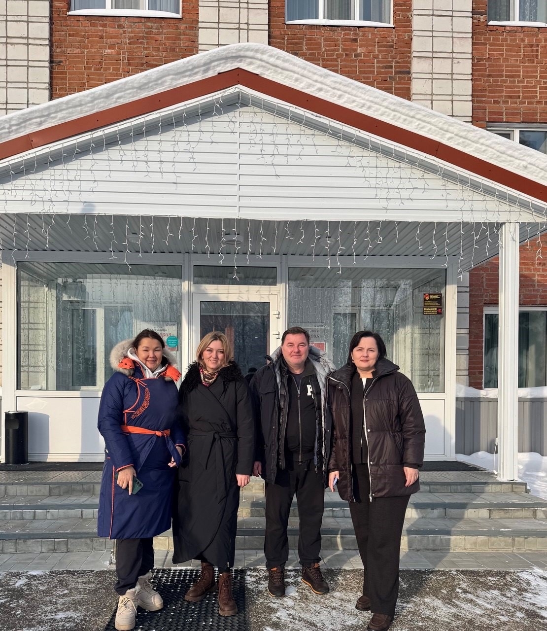 Соцобъекты СЛПК посетили министры спорта и туризма Коми